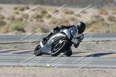 media/Oct-05-2025-CVMA (Sun) [[beeef4f201]]/Race 2-Supersport Middleweight/